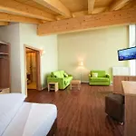 Hotel Alpina