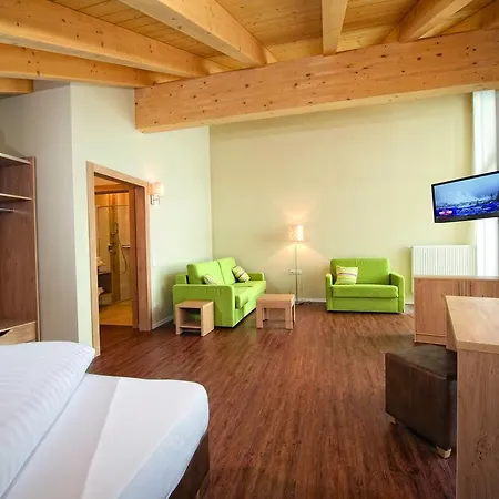 Hotel Alpina
