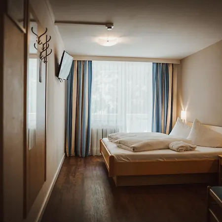 Alpina Hotel