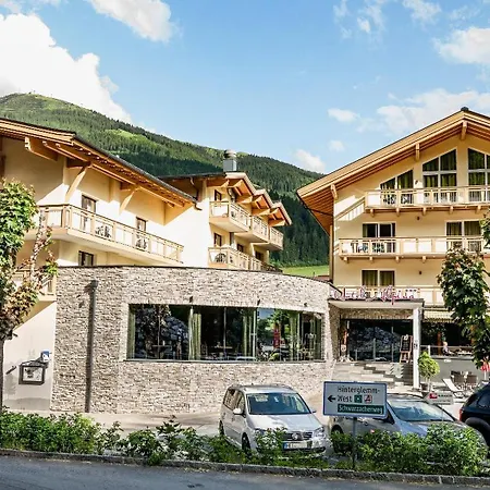 Alpina 2* Saalbach-Hinterglemm